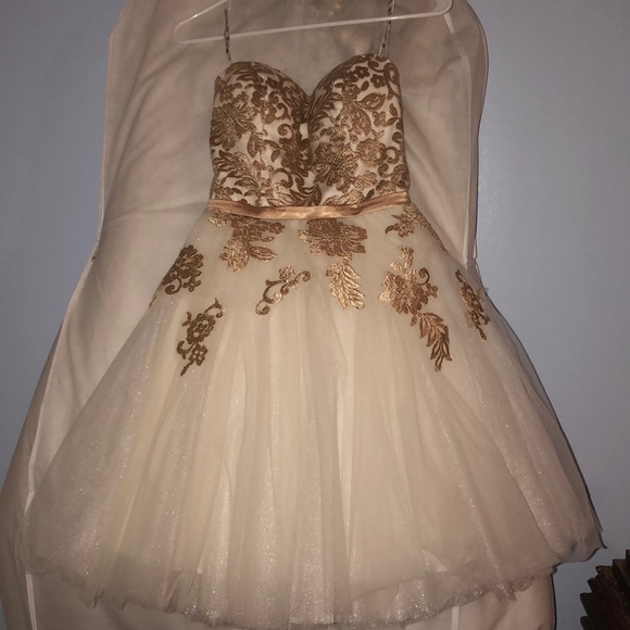 Dress - Picture 1 of 2